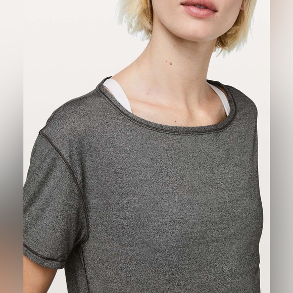 Lululemon Fall In Place Short Sleeve - Heathered Black / White - Picture 4 of 4